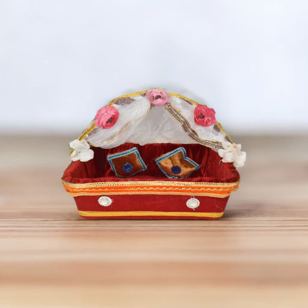 Laddu Gopal Basket