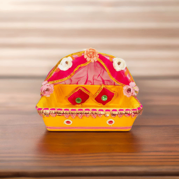 Laddu Gopal Basket