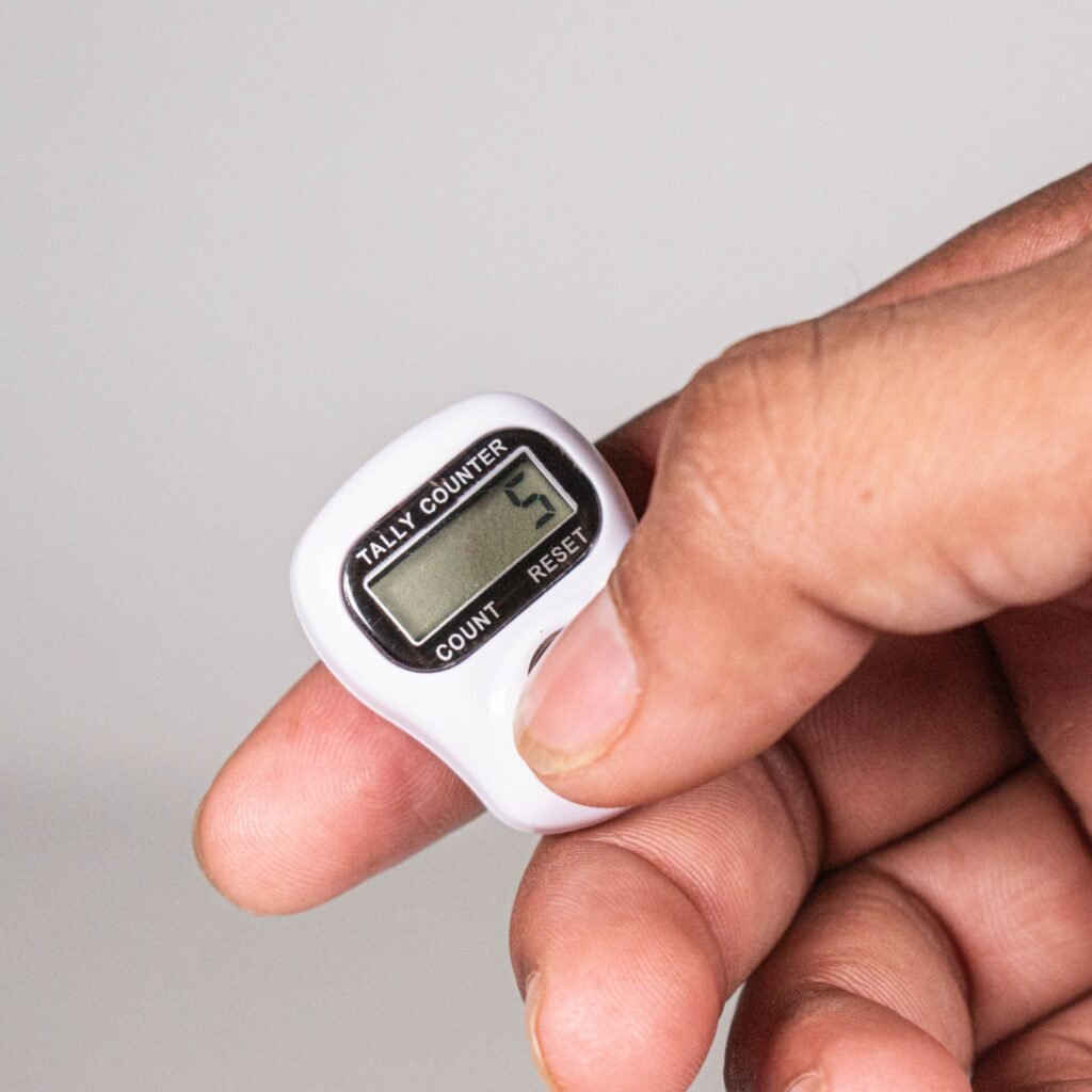 Manual Hand Finger Counting Machine Digital Head Electronic Tally Counter - Image 4
