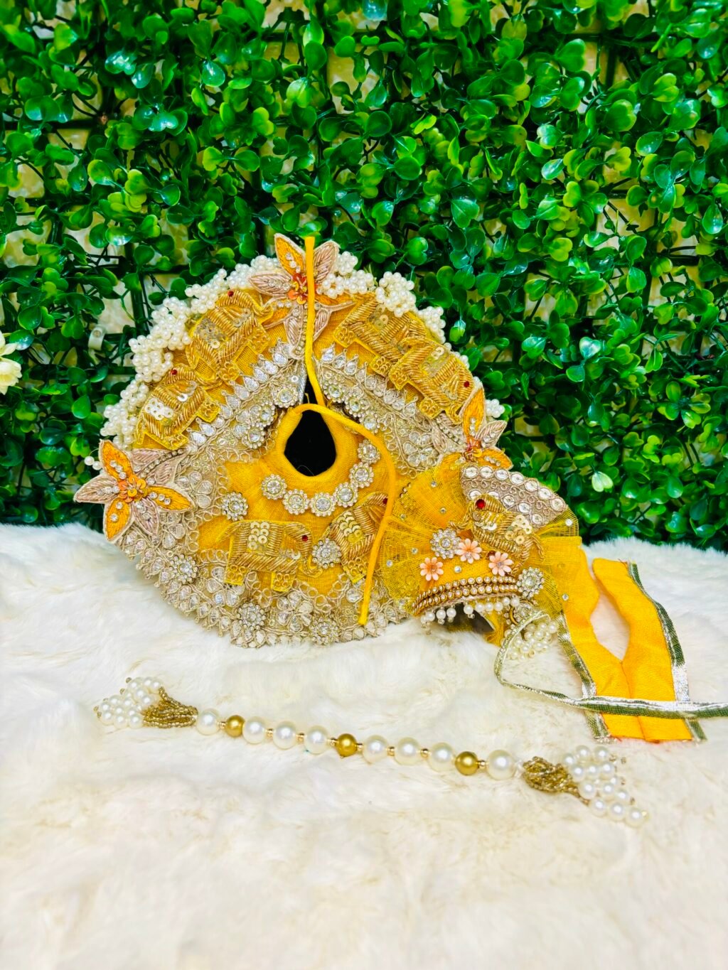 Heavy Dress With Mukut For Laddugopal - Image 2