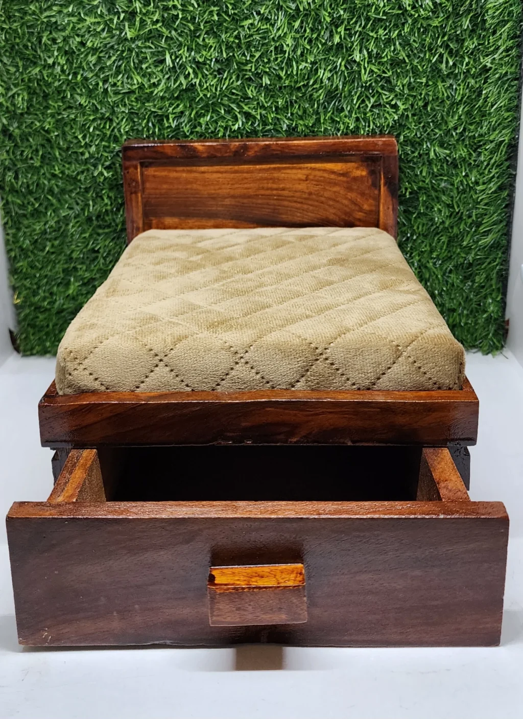 Premium Wooden Bed For Laddu Gopal Ji - Image 2
