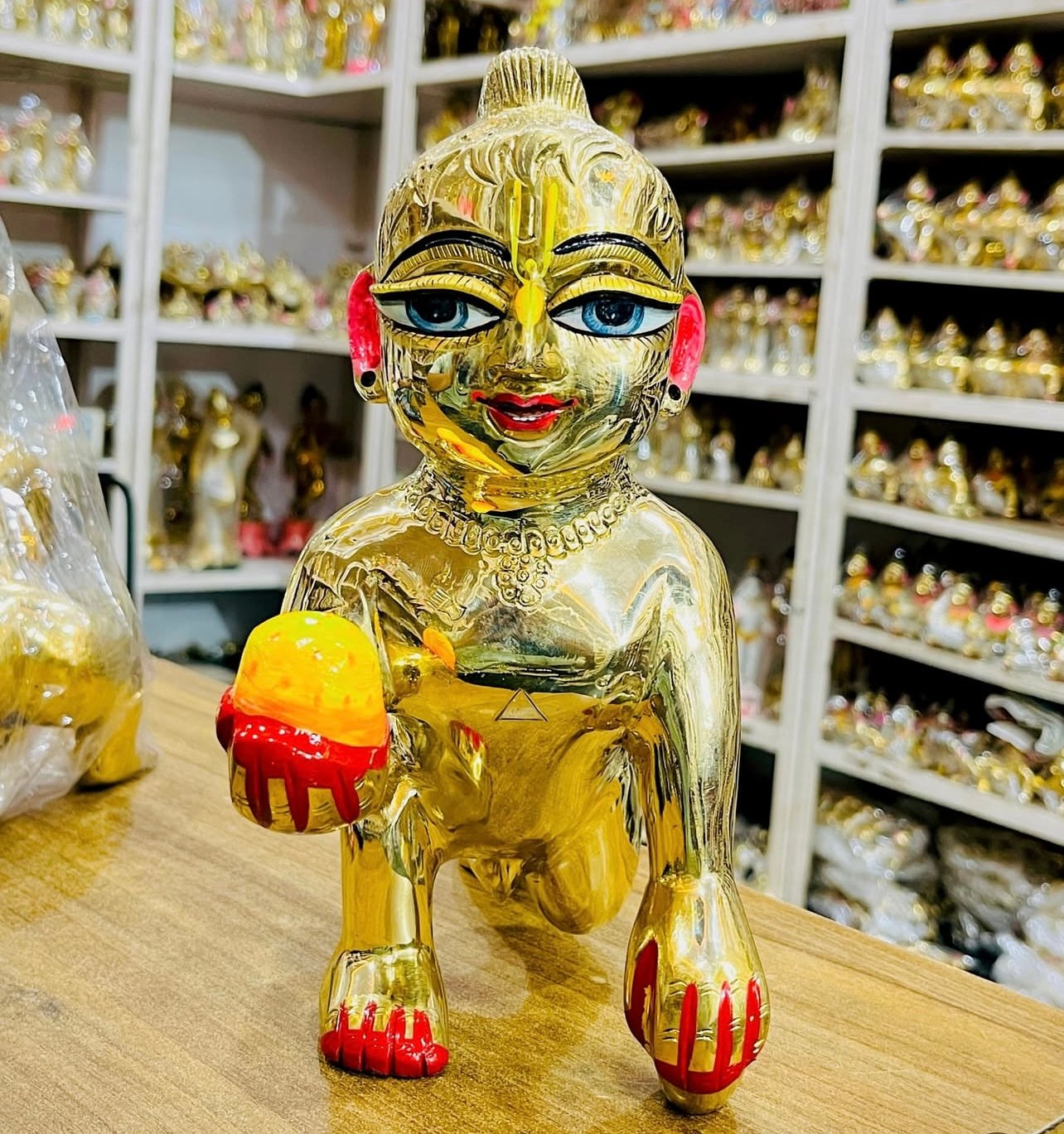 Beautiful Vrindavan Laddugopal 12 Number 5 kg -  by Radharanikripa
