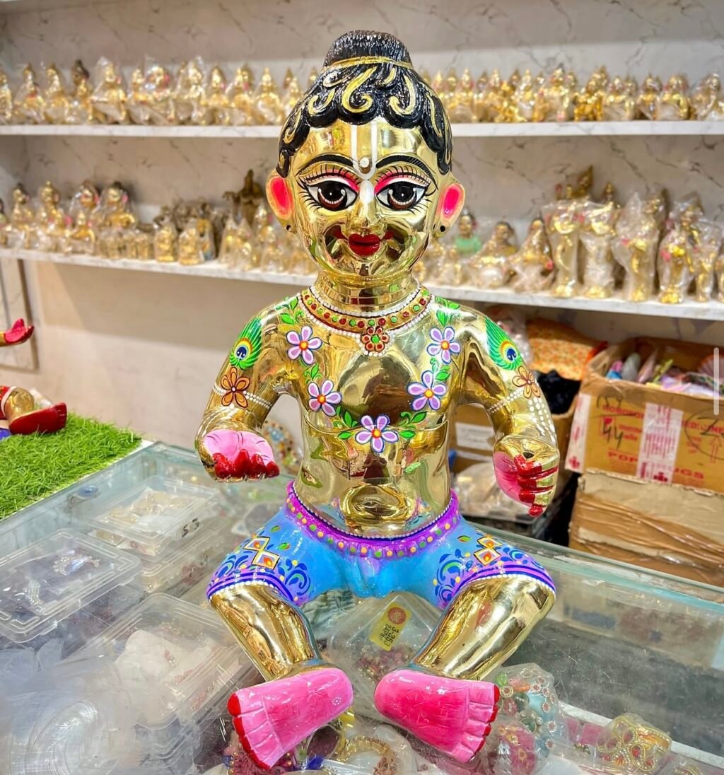 Beautiful Laddugopal Lala 16 number Weight 10kg -by Radharanikripa
